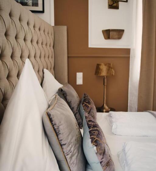 Fotos del hotel Villa Emilia:  25