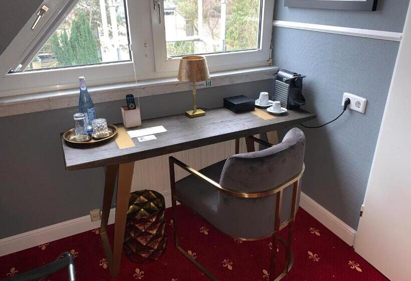 Fotos del hotel Villa Emilia:  44