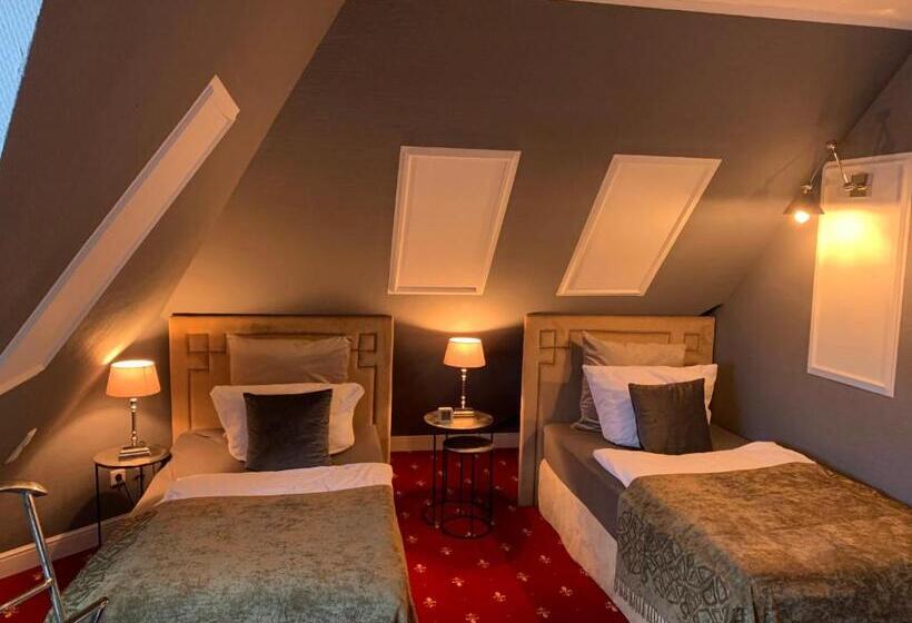 Fotos del hotel Villa Emilia:  3