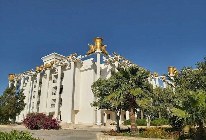 Dariush Grand Hotel