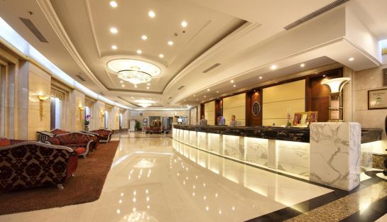 Hotel Tianjin Golden Crown