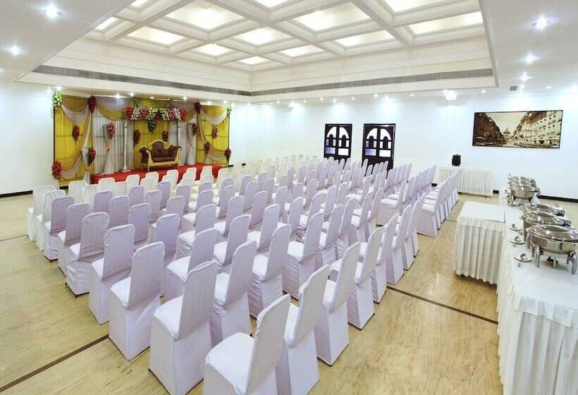 هتل Abu Palace   Chennai