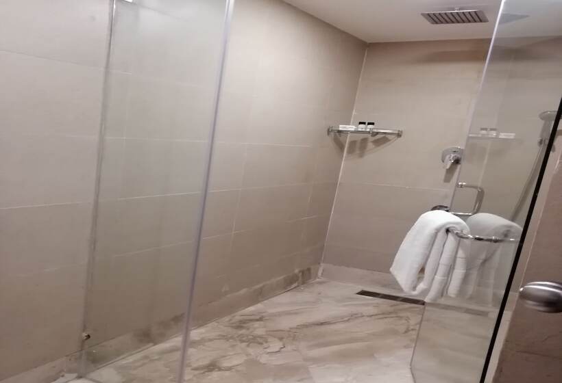 هتل Abu Palace   Chennai