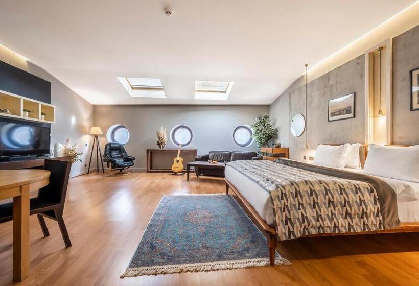 Ansen Hotel And Suites
