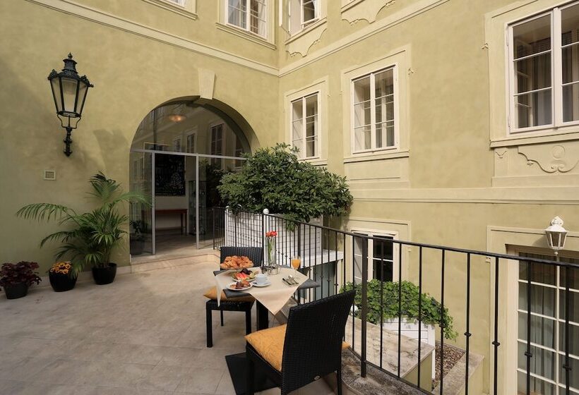 Appia Hotel Residences