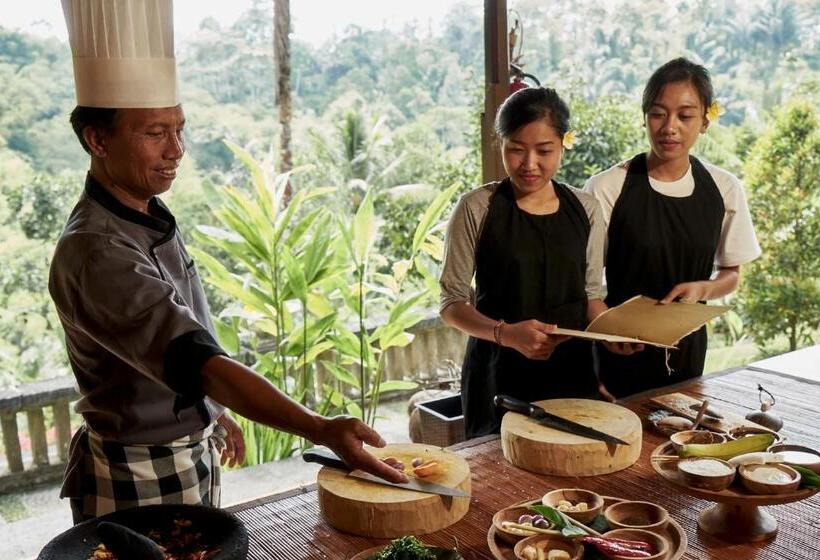 هتل Bagus Jati Health & Wellbeing Retreat