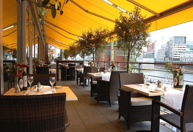 Fotos del hotel Courtyard By Marriott Duesseldorf Hafen:  16