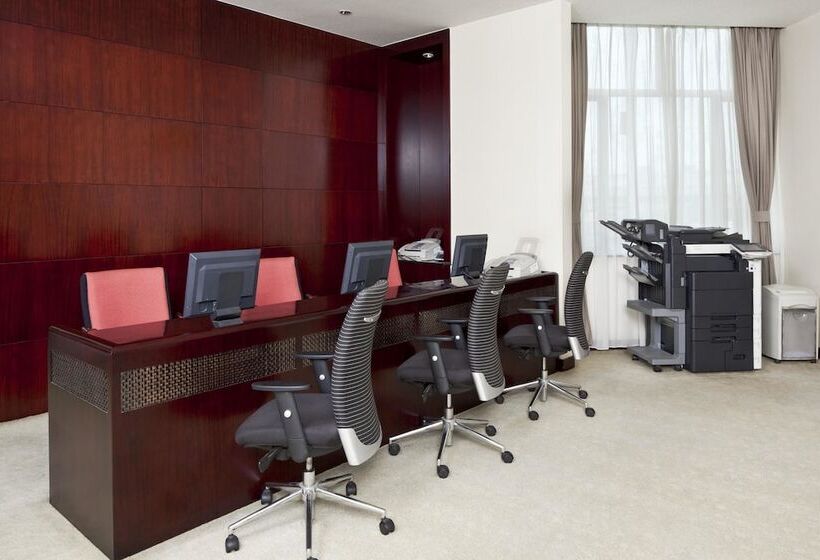 هتل Crowne Plaza Shanghai Pudong By Ihg