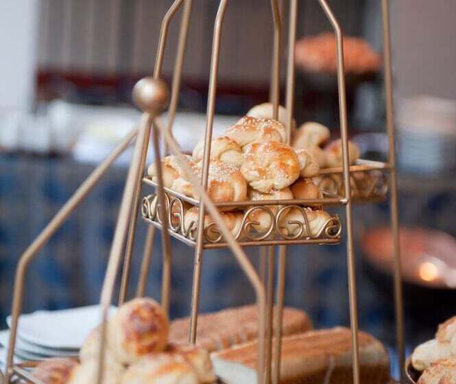 هتل Dann Monasterio