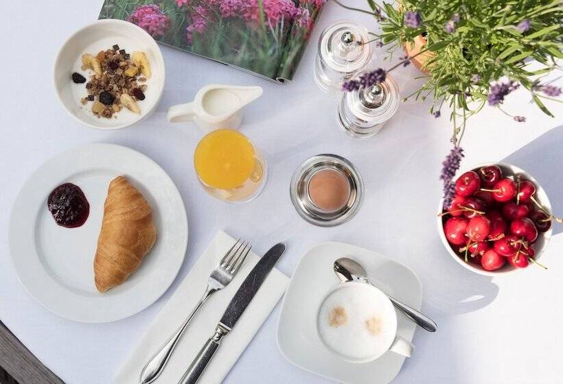 فندق Dorint Strandresort & Spa Ostseebad Wustrow