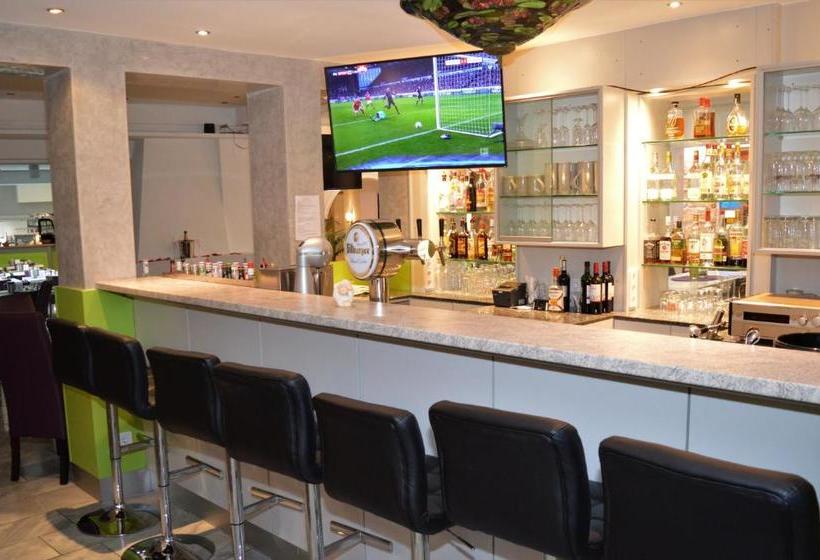 בית מלון כפרי Goldener Anker