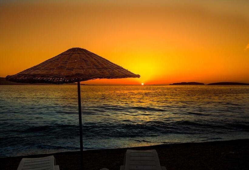 هتل Hanedan Beach