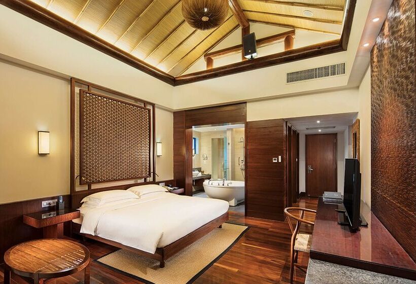 هتل Hilton Sanya Yalong Bay Resort & Spa