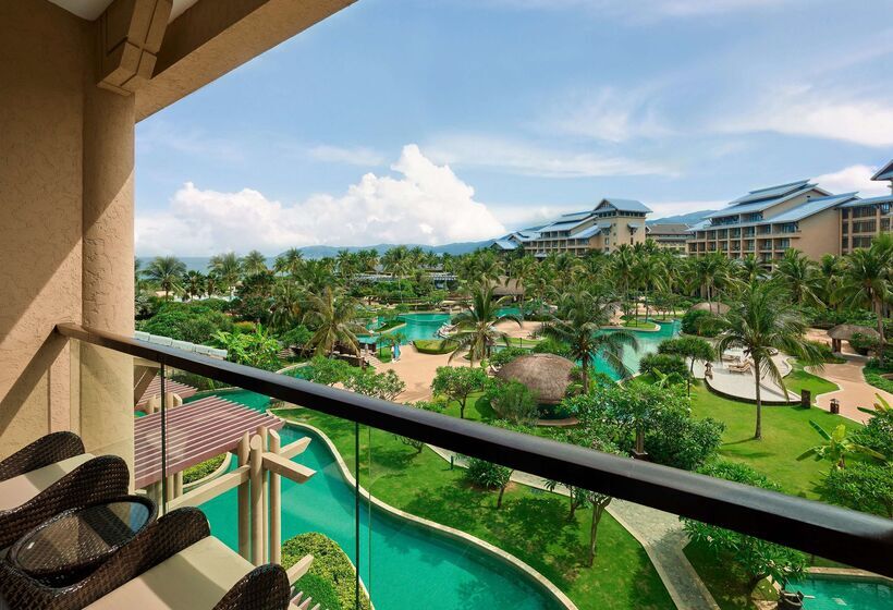 هتل Hilton Sanya Yalong Bay Resort & Spa
