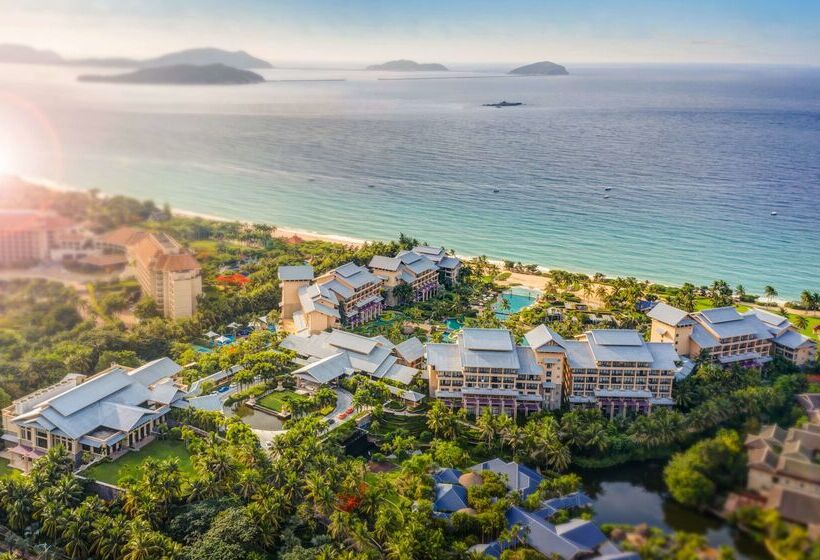هتل Hilton Sanya Yalong Bay Resort & Spa