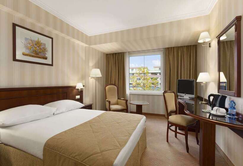 Hotel Ramada  & Suites By Wyndham Bucharest North