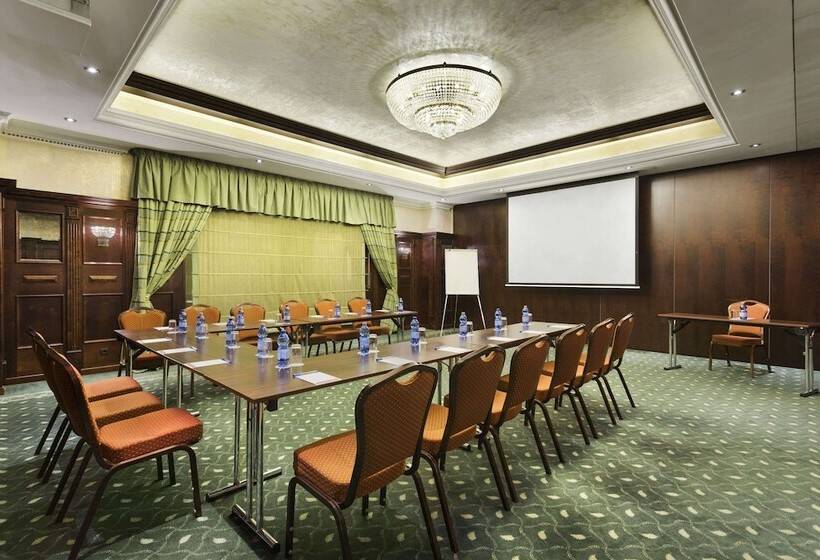 Fotos del hotel Ramada Hotel & Suites By Wyndham Bucharest North:  48