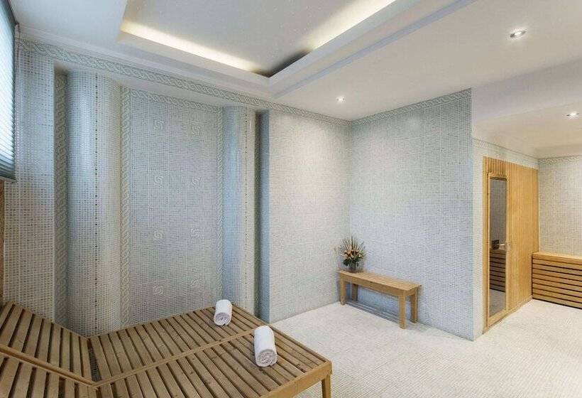 Fotos del hotel Ramada Hotel & Suites By Wyndham Bucharest North:  23