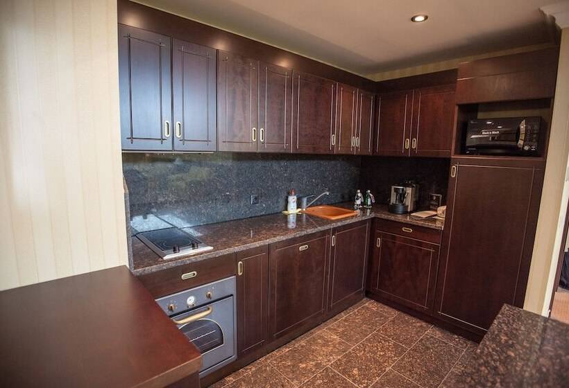 Fotos del hotel Ramada Hotel & Suites By Wyndham Bucharest North:  52