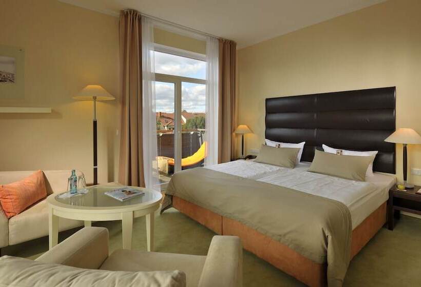 هتل Resort Mark Brandenburg & Fontane Therme