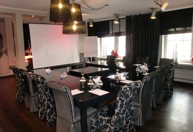 Fotos del hotel Stage 47:  21