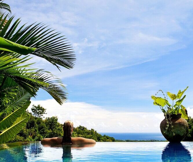 هتل The Damai