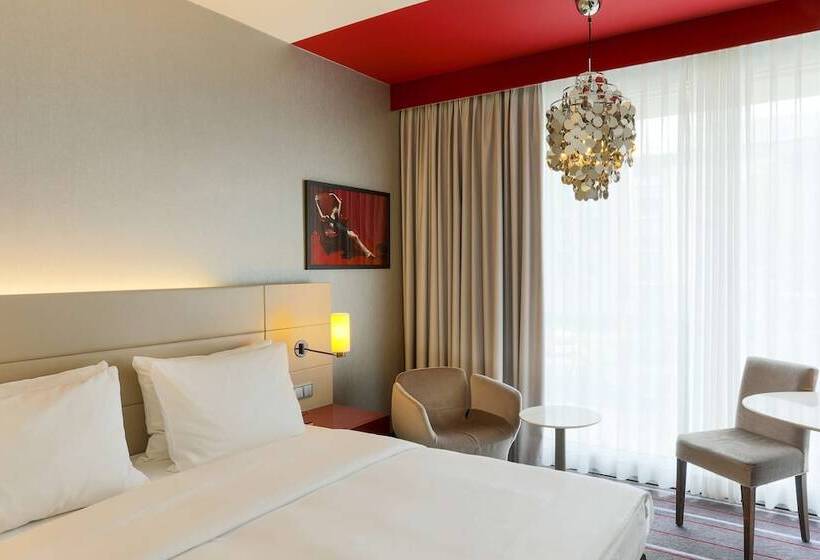Radisson Blu Media Harbour Hotel, Düsseldorf