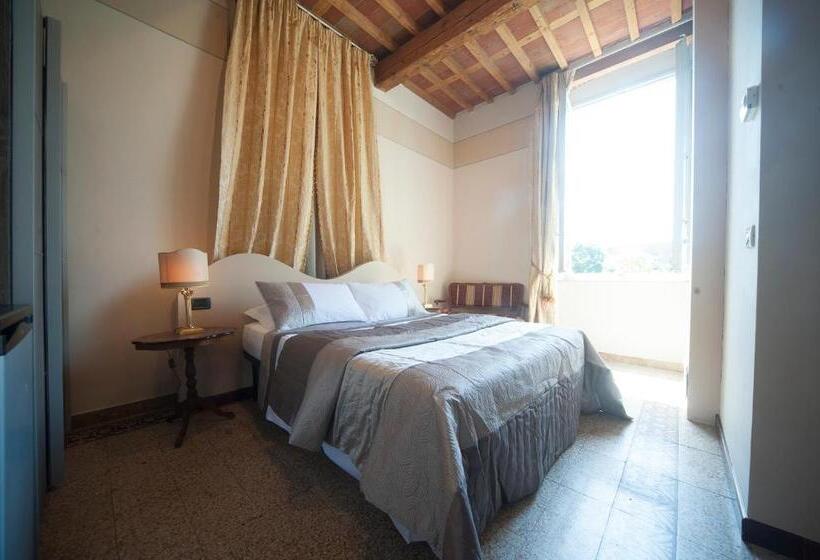 تختخواب و صبحانه Lucca Relais