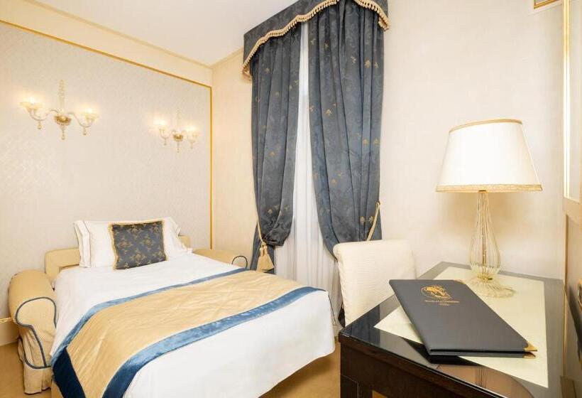 Fotos del hotel A La Commedia:  21