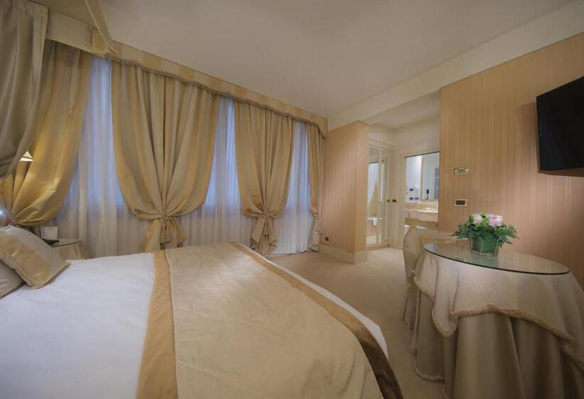 Fotos del hotel A La Commedia:  4