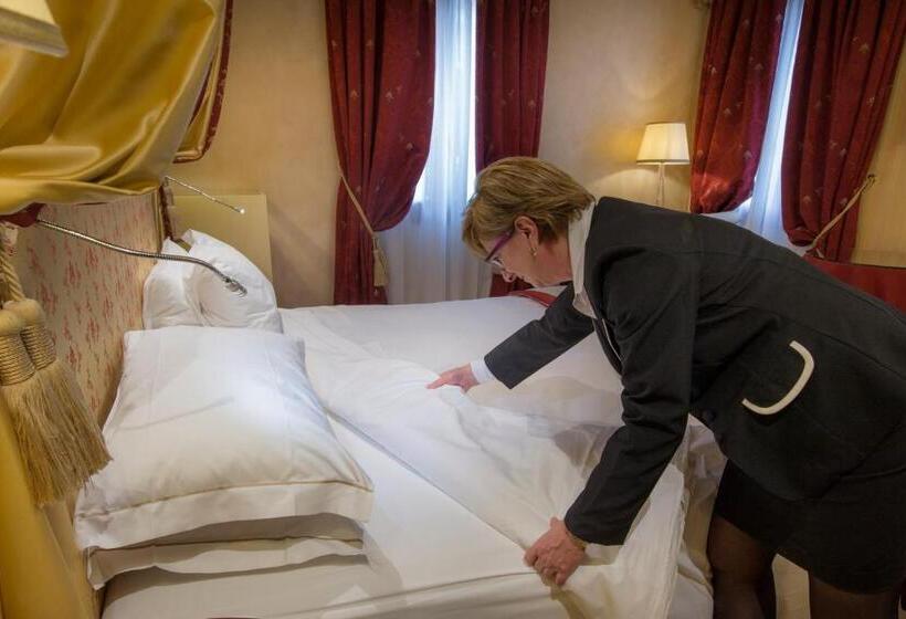 Fotos del hotel A La Commedia:  12