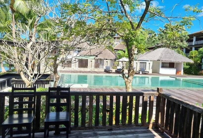 هتل Aana Resort & Spa