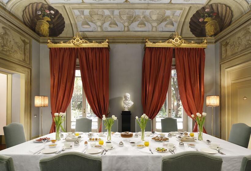 هتل Al Palazzo Del Marchese Di Camugliano Residenza D'epoca