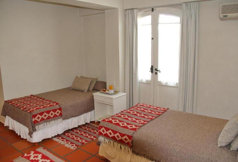 هتل Altos De Balcarce