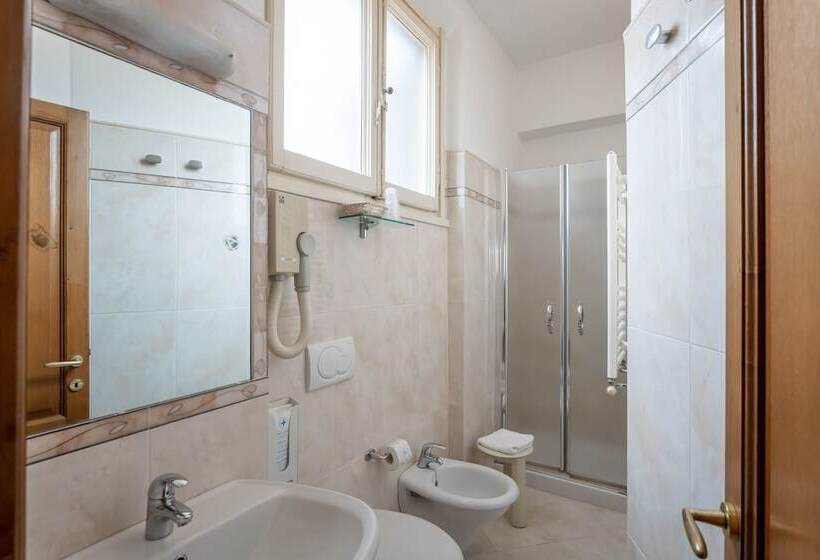 Fotos del hotel Annabella:  22