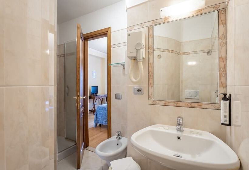 Fotos del hotel Annabella:  26