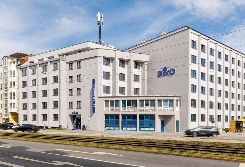 هتل a&o München Hackerbrücke