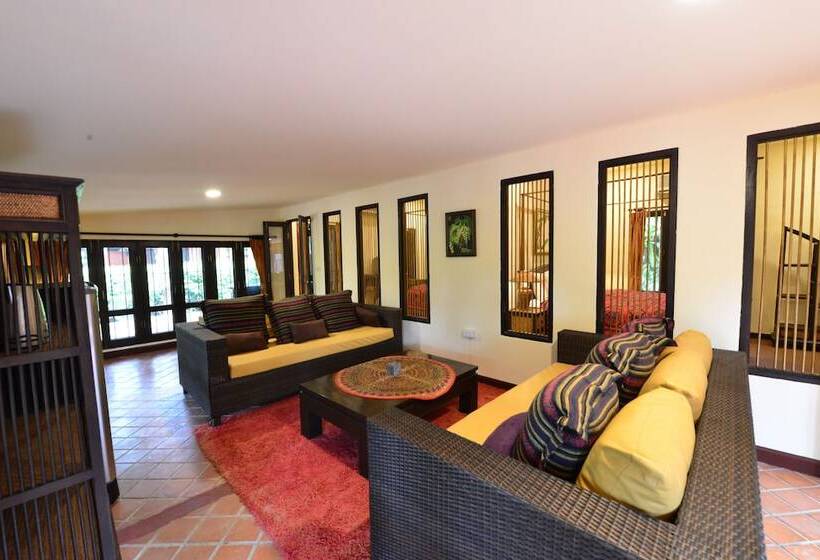 هتل Baan Nam Ping Riverside Homestay