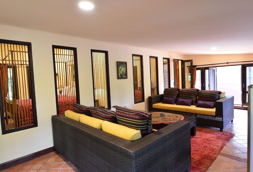 هتل Baan Nam Ping Riverside Homestay