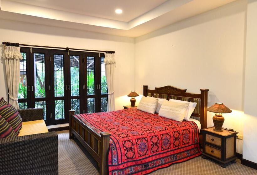 هتل Baan Nam Ping Riverside Homestay
