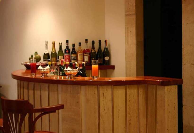 Fotos del hotel Canova:  9