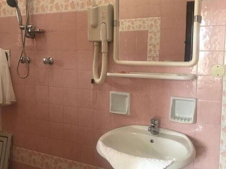هتل Cinquestelle Albergo Del Centro Storico