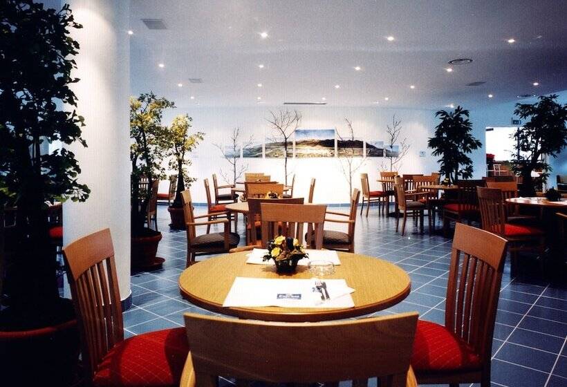 בית מלון כפרי Express Aosta East