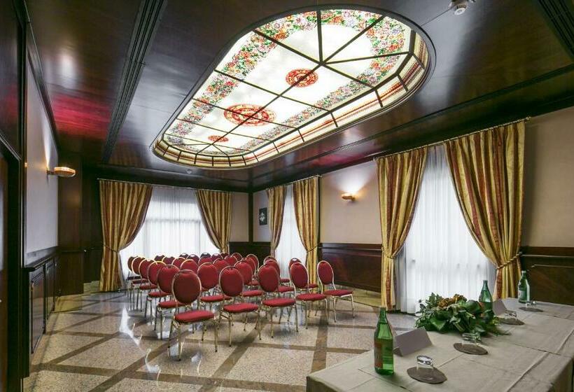 בית מלון כפרי Falco D'oro