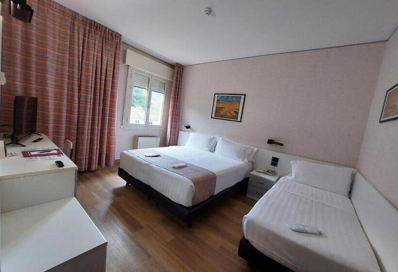 בית מלון כפרי Falco D'oro