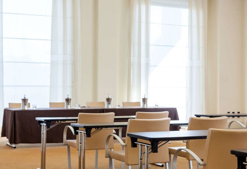 فندق Hilton Garden Inn Florence Novoli