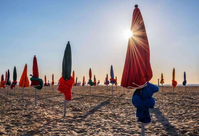 هتل Kyriad Deauville   St Arnoult