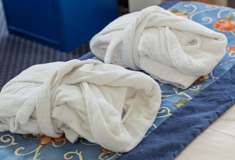 هتل Luna Riccione E Aqua Spa Only Adults +12