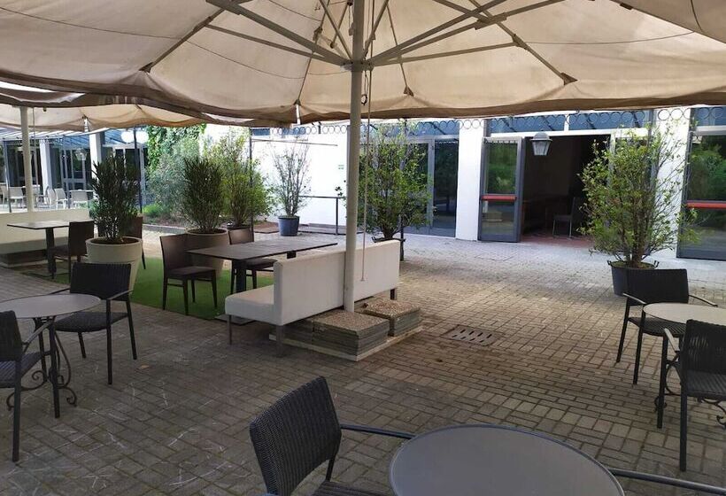 هتل Ferretti Majestichouse