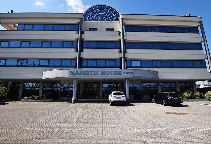 هتل Ferretti Majestichouse